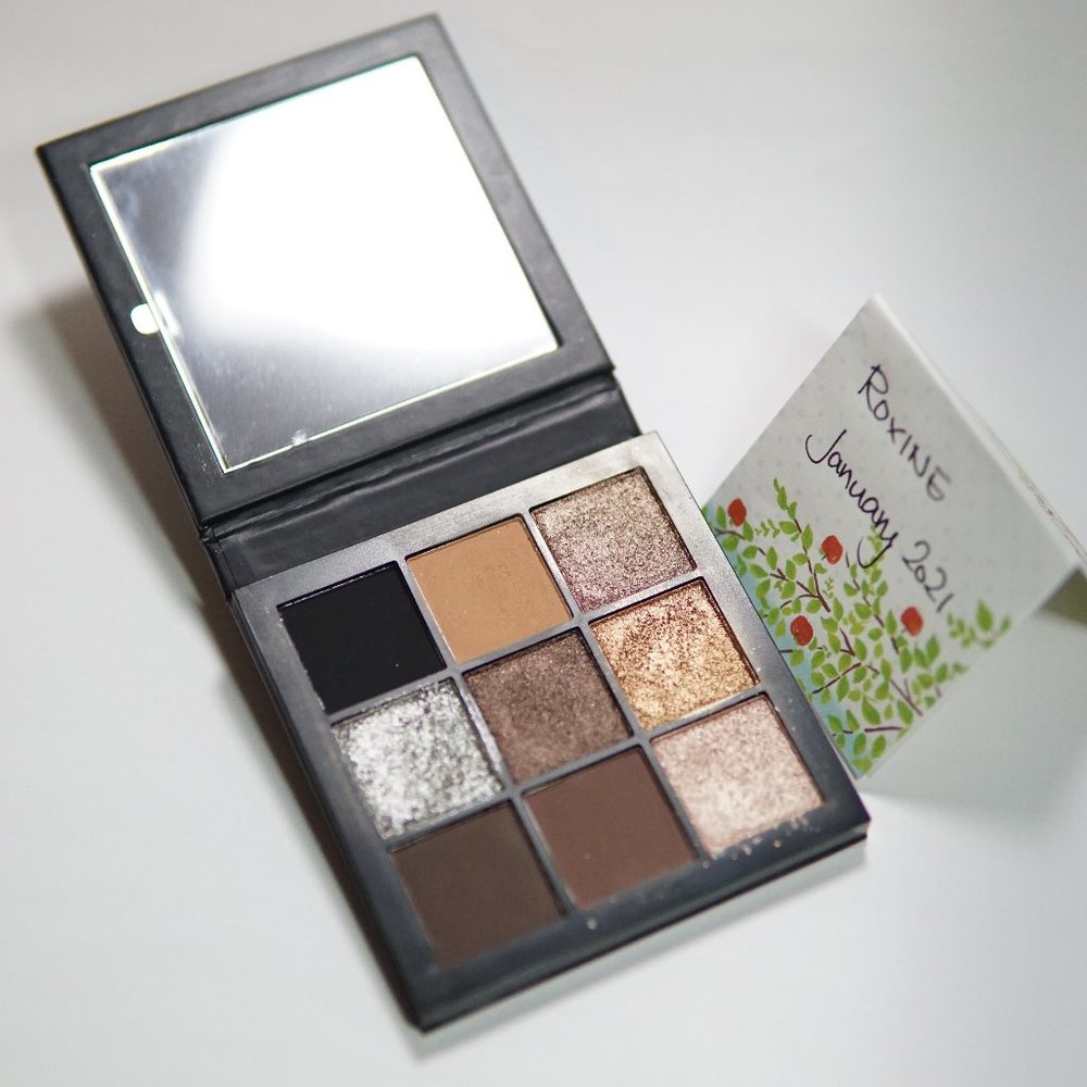 HUDA BEAUTY Obsessions Eyeshadow Palette - SMOKEY